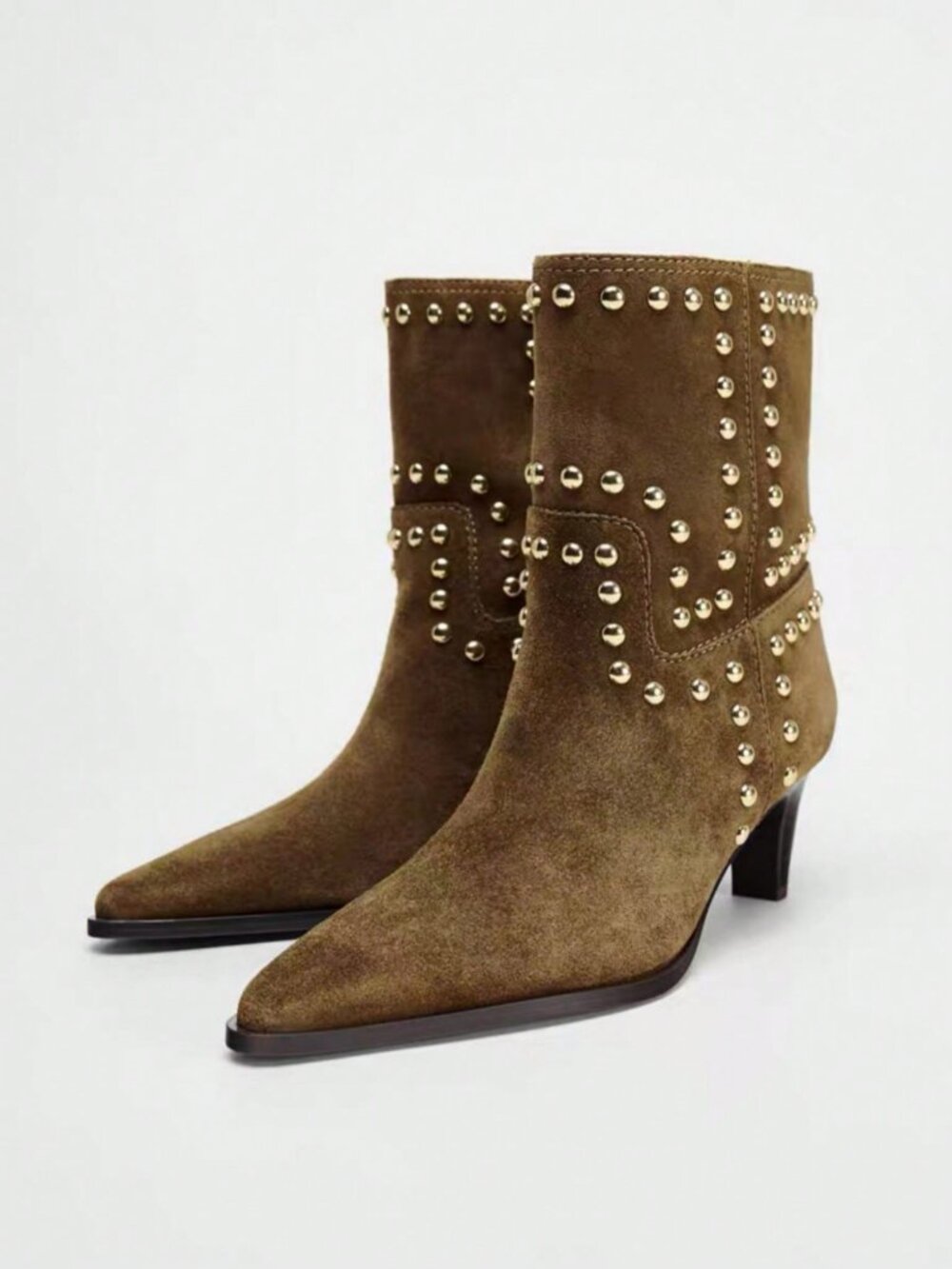 Brown Vintage Women's Suede Rivet Decor Pointed Toe Chunky Heel Short Booties